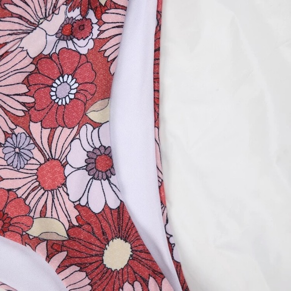 Bikini set! - Picture 5 of 5